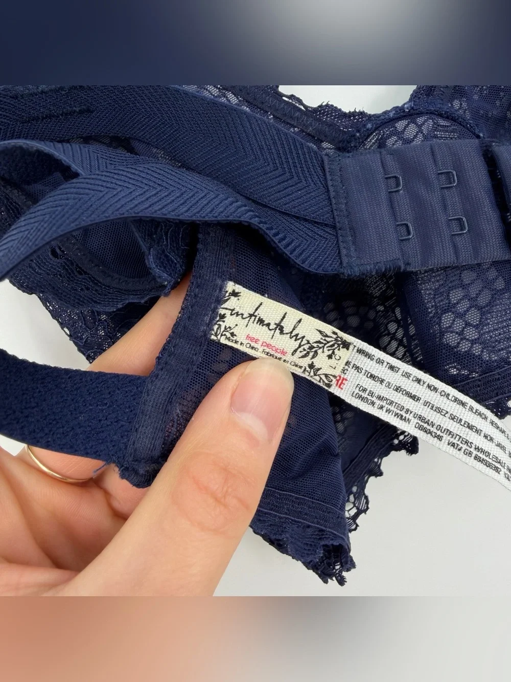 INTIMATELY FREE PEOPLE Let Me Kiss You Soft Bra Navy Blue L